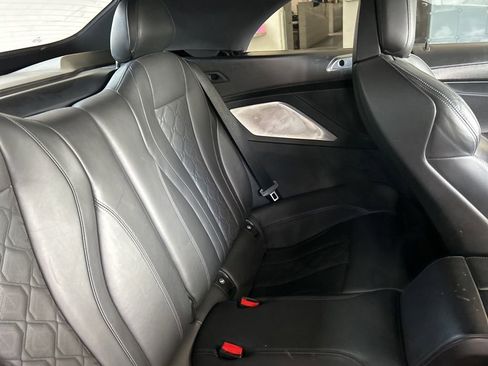 Used 2020 BMW M8 Convertible image 25