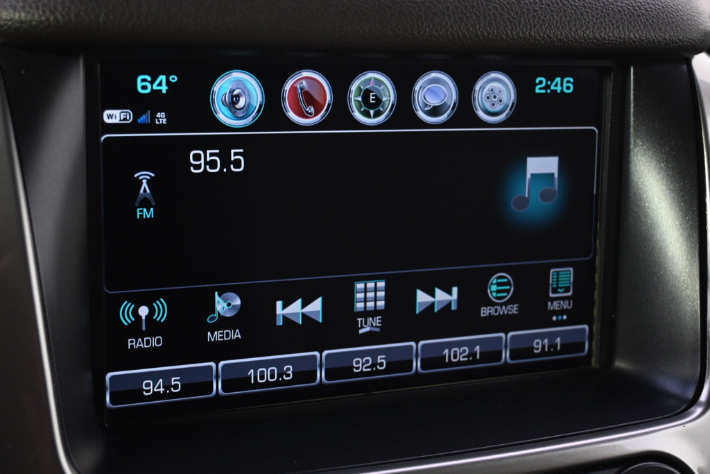 Used 2018 Chevrolet Tahoe Premier AWD/4WD image 32