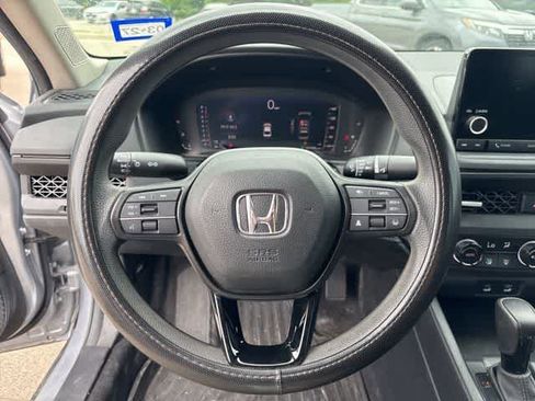 Used 2023 Honda Accord EX image 14