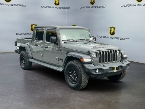 Used 2022 Jeep Gladiator Sport AWD/4WD image 7