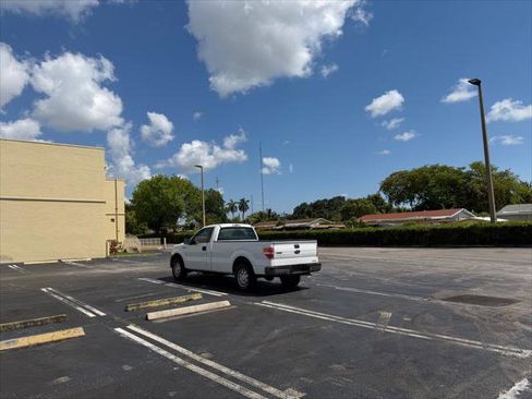 Used 2011 Ford F150 XL w/ PWR Equipment Group image 3