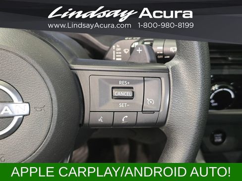Used 2024 Nissan Rogue S FWD image 15
