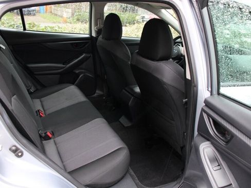 Used 2018 Subaru Impreza 2.0i image 6