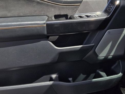 Used 2023 Ford F150 Platinum image 17