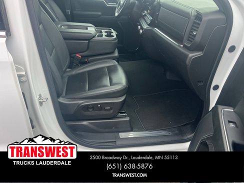 Used 2025 GMC Sierra 1500 SLT image 3