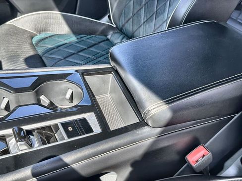 Used 2024 Volkswagen Atlas Cross Sport SEL Premium R-Line image 23