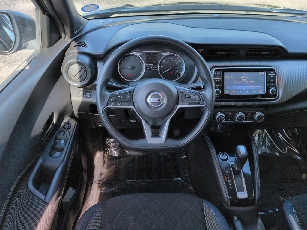 Used 2018 Nissan Kicks S FWD image 15