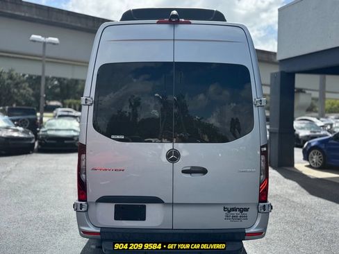 Used 2020 Mercedes-Benz Sprinter 2500 image 5