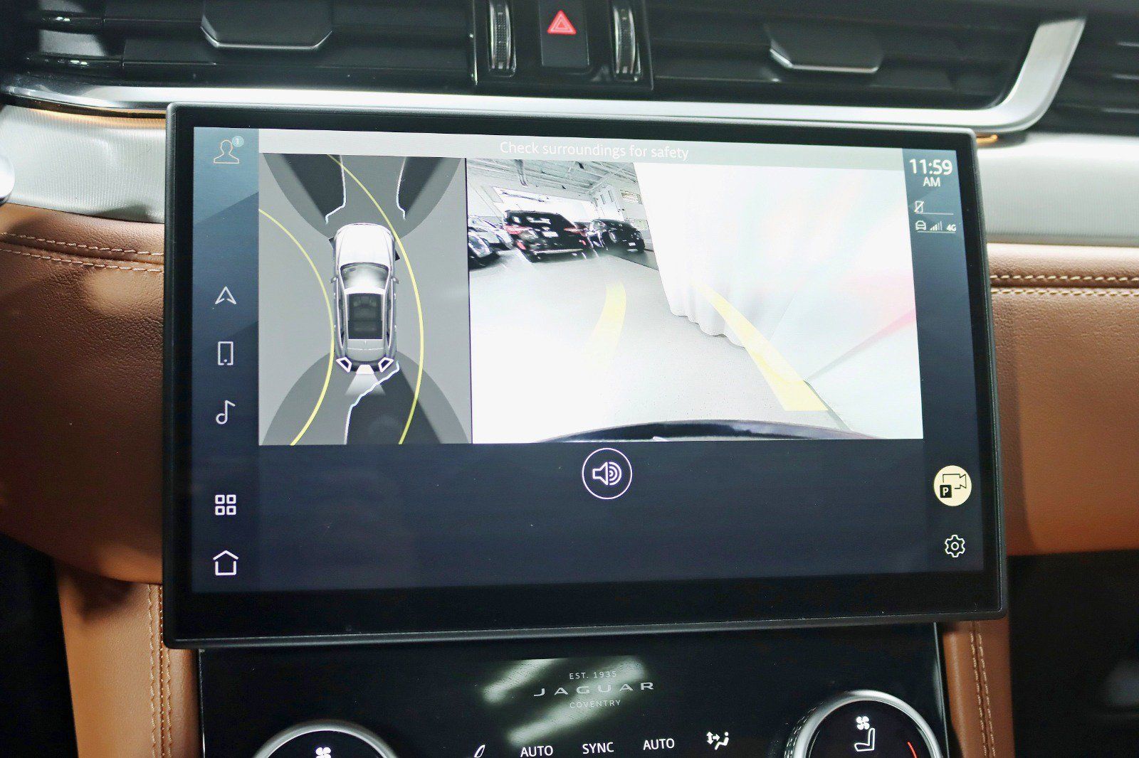 Used 2025 Jaguar F-PACE R-Dynamic S AWD/4WD image 19