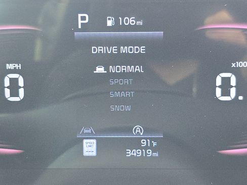 Used 2024 Kia Sportage X-Line w/ X-Line Premium Package AWD/4WD image 36