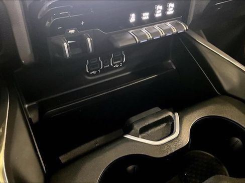Used 2023 RAM 1500 Laramie AWD/4WD image 25