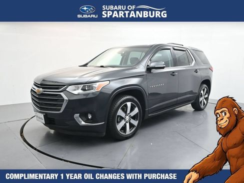 Used 2018 Chevrolet Traverse LT FWD image 3