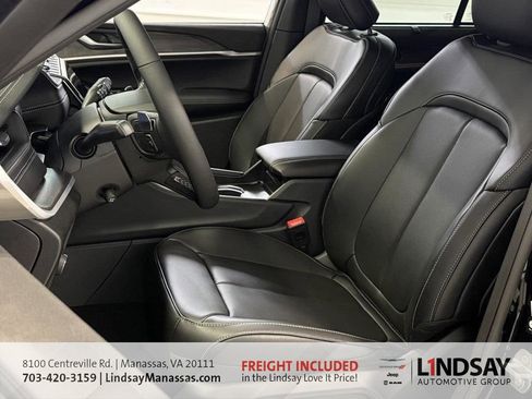 New 2025 Jeep Grand Cherokee Limited w/ Luxury Tech Group II image 20