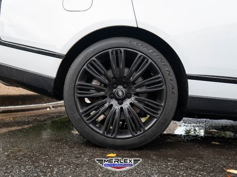 Used 2018 Land Rover Range Rover Long Wheelbase Supercharged image 11
