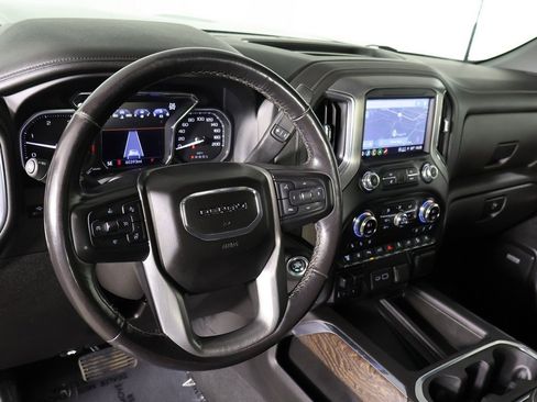 Used 2022 GMC Sierra 2500 Denali w/ Denali Black Diamond Edition image 25