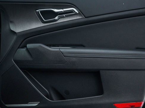 New 2026 Kia Sportage X-Line image 8