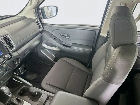Certified 2024 Nissan Frontier SV image 22