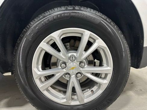 Used 2017 Chevrolet Equinox LT w/ Convenience Package image 24
