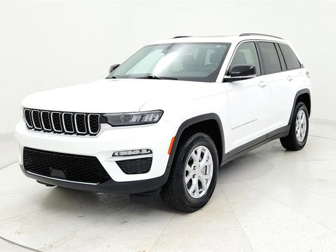 Used 2023 Jeep Grand Cherokee Limited image 8
