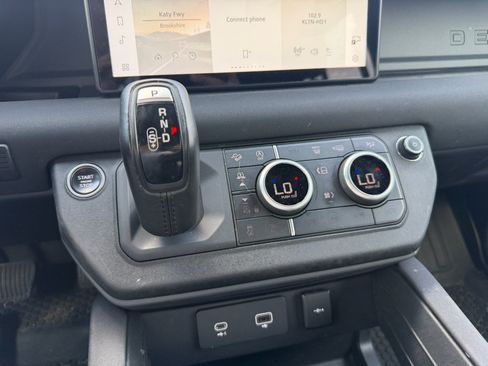 Used 2023 Land Rover Defender 110 X-Dynamic SE AWD/4WD image 15