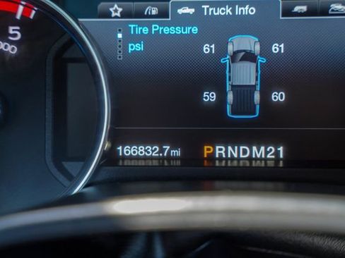 Used 2018 Ford F250 Lariat w/ Lariat Value Package AWD/4WD image 9