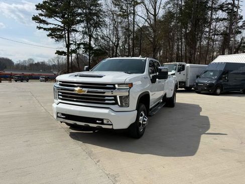 Used 2023 Chevrolet Silverado 3500 High Country AWD/4WD image 12