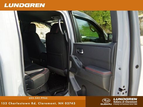 Used 2025 Nissan Frontier PRO-4X AWD/4WD image 27