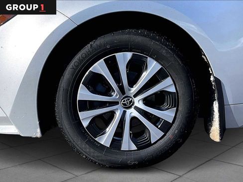 Certified 2022 Toyota Corolla LE w/ Premium Interior Package image 11