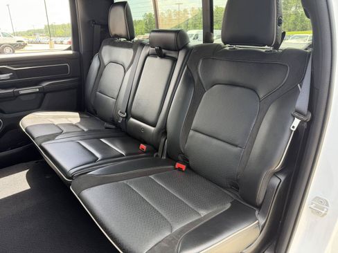 Used 2023 RAM 1500 Laramie AWD/4WD image 16
