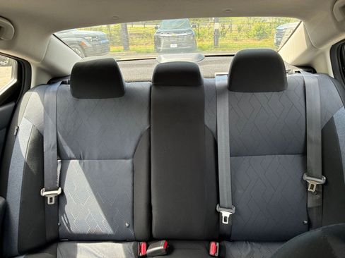 Used 2025 Nissan Versa SV image 36