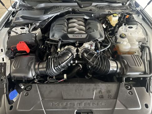 Used 2025 Ford Mustang GT RWD image 12