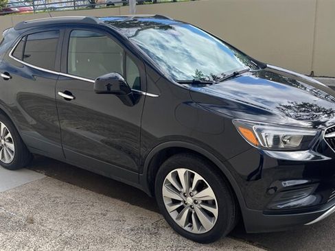 Used 2020 Buick Encore Preferred w/ Safety Package FWD image 6