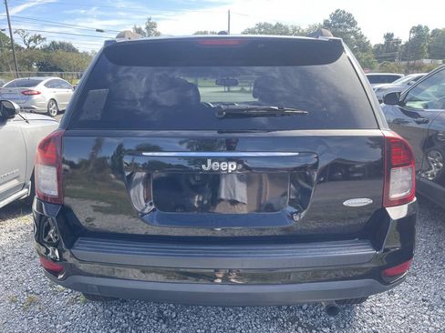 Used 2016 Jeep Compass Latitude FWD image 6