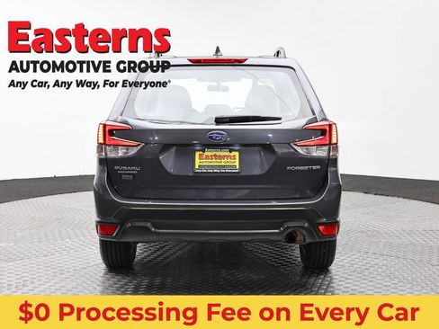 Used 2023 Subaru Forester AWD/4WD image 6