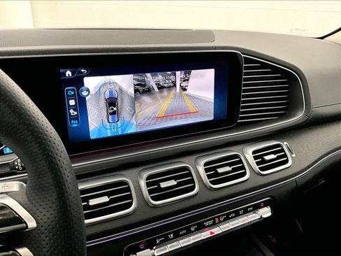 Used 2026 Mercedes-Benz GLS 450 4MATIC image 29