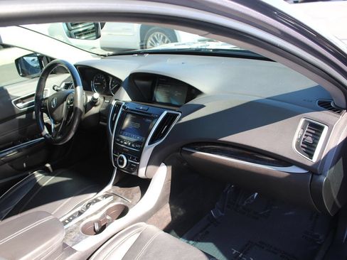 Used 2018 Acura TLX V6 w/ Technology Package FWD image 18