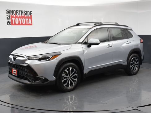Used 2024 Toyota Corolla Cross AWD Hybrid image 8