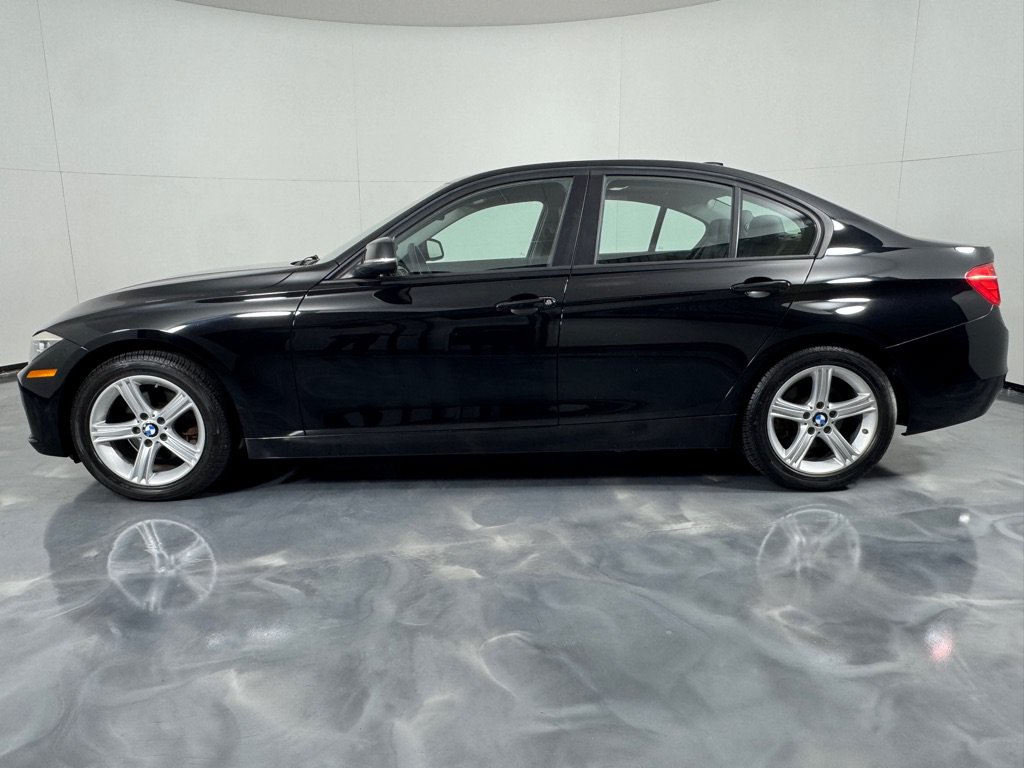 Used 2013 BMW 328i xDrive Sedan AWD/4WD image 8