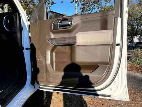 Used 2022 Chevrolet Silverado 1500 LTZ image 25