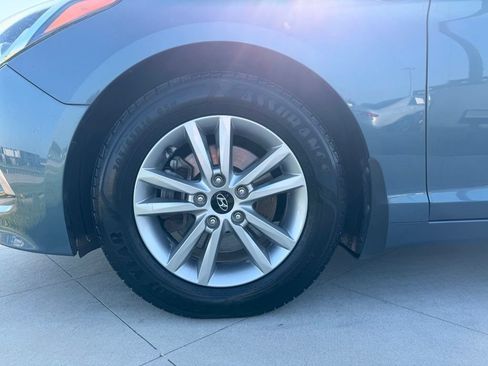 Used 2015 Hyundai Sonata SE FWD image 14