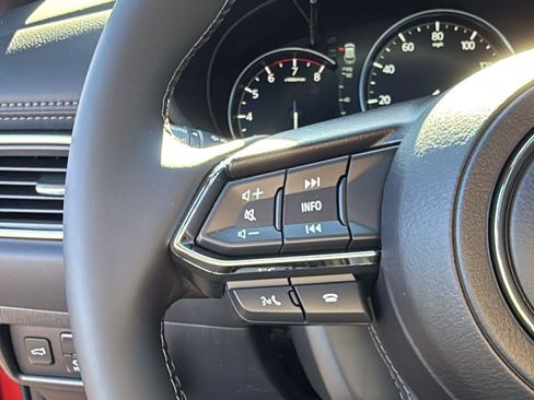 New 2025 MAZDA CX-5 Signature image 11