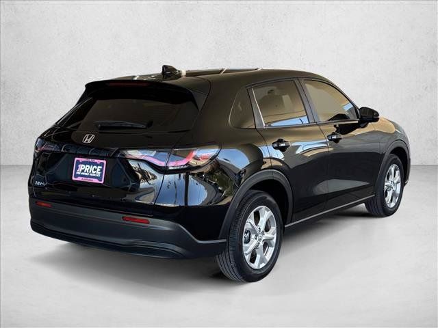 Used 2025 Honda HR-V LX image 5