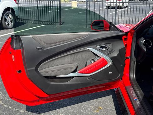 Used 2022 Chevrolet Camaro ZL1 image 11