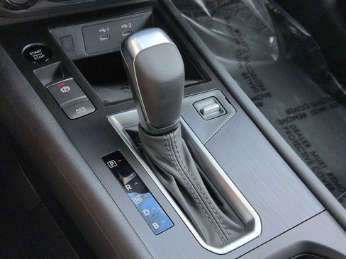 New 2026 Nissan Kicks SV FWD image 18