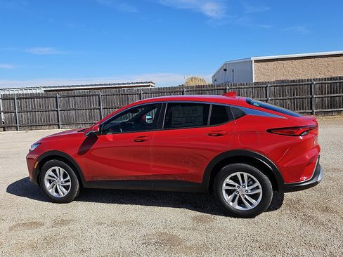 New 2026 Buick Envista Preferred image 2