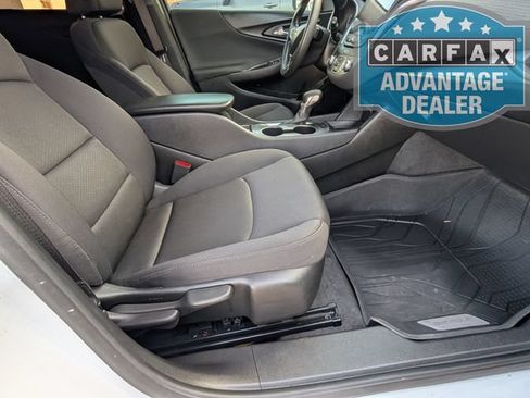 Used 2025 Chevrolet Malibu LS FWD image 21