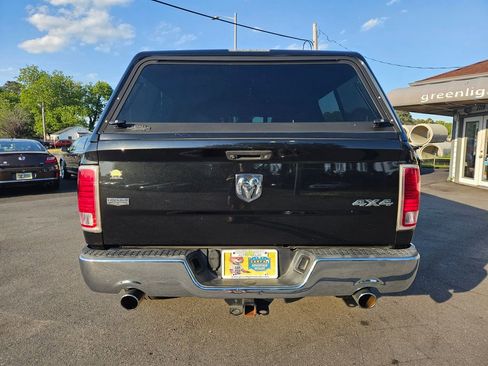 Used 2016 RAM 1500 Laramie w/ Convenience Group AWD/4WD image 6