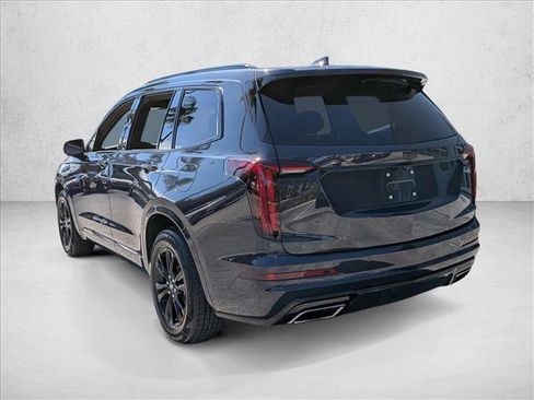 Used 2024 Cadillac XT6 Luxury image 8