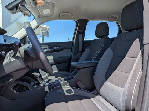 Used 2024 Chevrolet TrailBlazer LS image 10