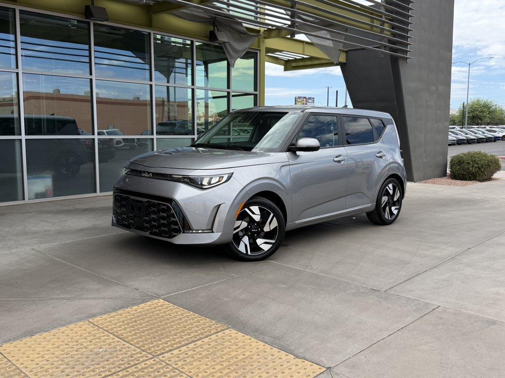 Used 2025 Kia Soul GT-Line w/ GT-Line Technology Package FWD image 1
